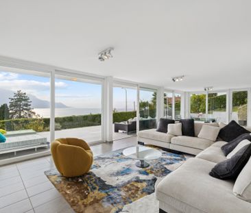 Furnished contemporary villa with lake view - Photo 2