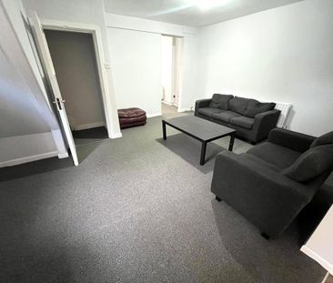 4 bedroom terraced house to rent - Photo 1