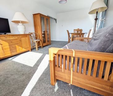 2 Bed Flat, Palmeira House, BN3 - Photo 1