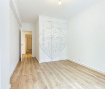 2 room luxury Apartment for rent in Cascais e Estoril, Portugal - Photo 4