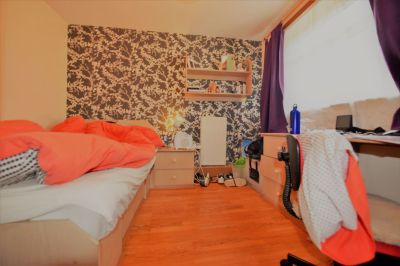 4 bedroom House in Holborn View Bed), Leeds - Photo 5