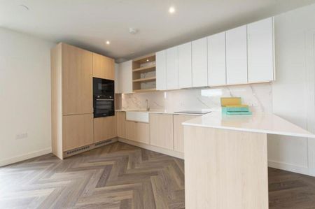 3 bedroom flat to rent - Photo 4