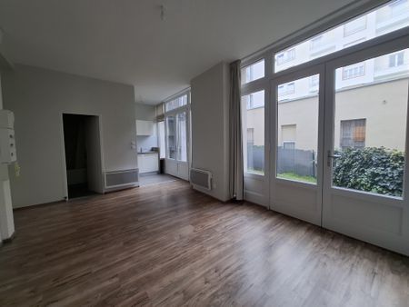 Location Appartement 1 pièce 26m² VICHY 03200 - Photo 3