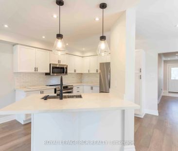 Condo Townhouse For Lease | N9256468 - Photo 1