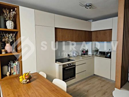 Apartament modern, bloc nou cu lift, parcare-zona Vivo - Fotografie 2
