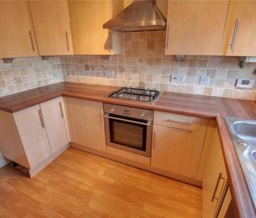 2 bedroom semi-detached house to rent - Photo 3