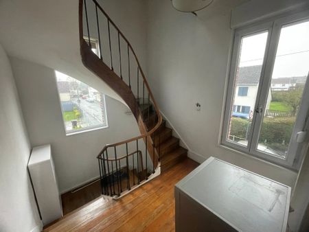 Location Maison 4 pièces 83 m2 à Saint-Quentin - Photo 5