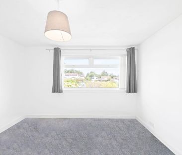 2 bedroom detached bungalow to rent - Photo 2