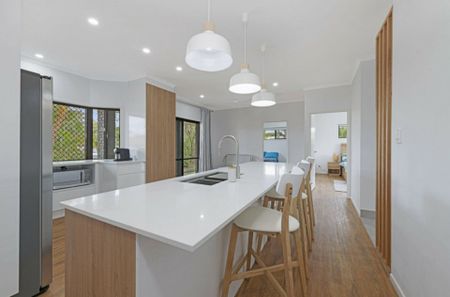 COASTAL COMFORT MEETS MODERN LIVING � BEAUTIFUL HOME IN MOORE PARK BEACH - Photo 5