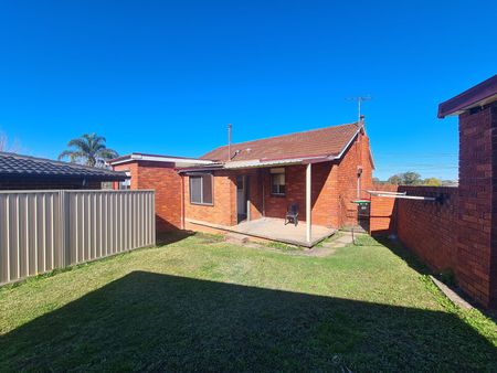 9 Gruner Street, 2170, Mount Pritchard Nsw - Photo 3