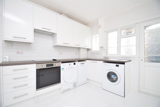 Lucas Court, Alexandra Avenue, Harrow, HA2 - Photo 1