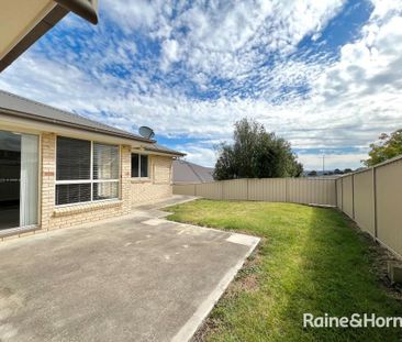 2 Billabong Close, Kelso, NSW 2795 - Photo 1