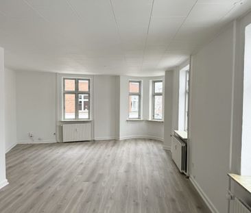 stor 2 værelses lejlighed i vejle udlejes! - Photo 6