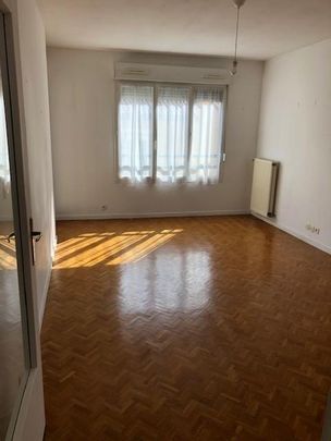 Location Appartement 2 pièces 48m² LYON 3ème - Photo 1