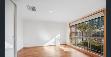 Centrally Located Family Home - Photo 2