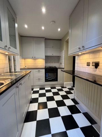 2 Bed Flat, Harwood Road, SW6 - Photo 5