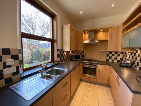 51 Devonshire Road, AB10 6XP, Aberdeen - Photo 2