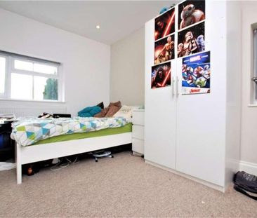 Ardmore Avenue, Guildford, Surrey, GU2 - Photo 3