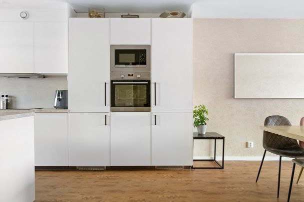 Lomvägen, Sollentuna - Photo 1