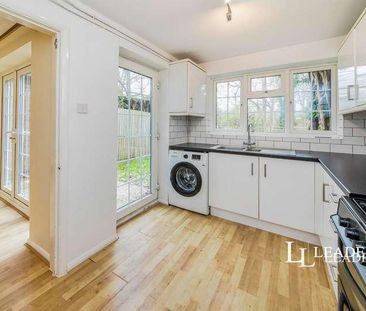 Harmans Mead, East Grinstead, RH19 - Photo 4