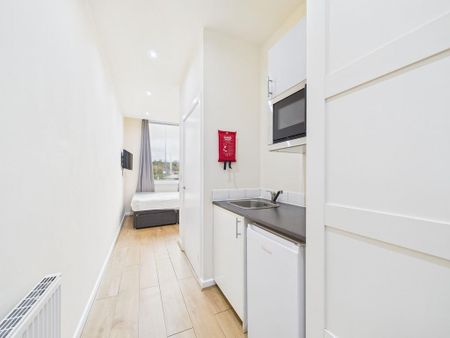 Studio to rent - Photo 3