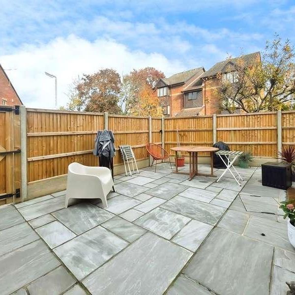 Maypole Road, Taplow, Maidenhead, SL6 - Photo 1