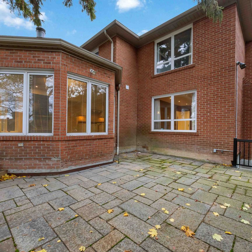 For Lease - 12 Donwoods Drive, Toronto, Ontario - Photo 1