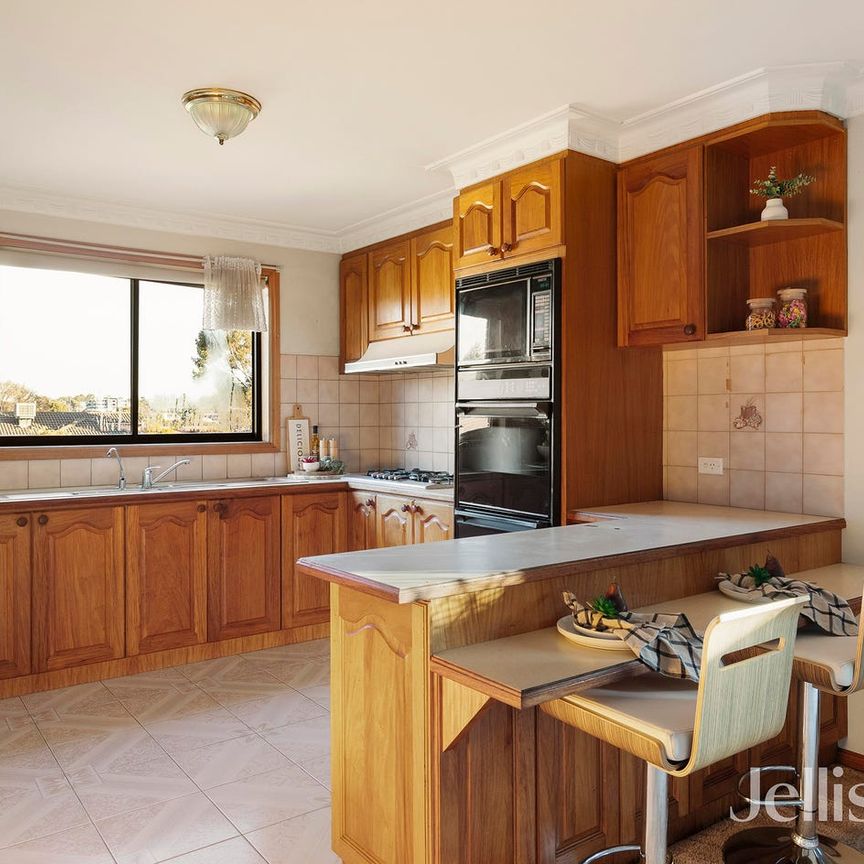 13 Greenhills Road, Bundoora, Vic 3083 - Photo 1