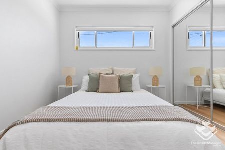 Furnished Studio Includes Electricity & Internet - Photo 4
