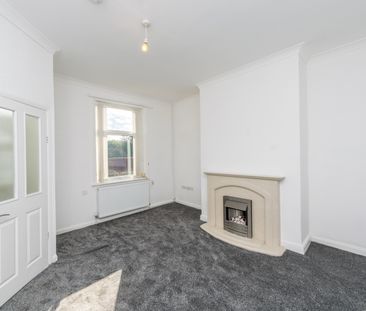 HARTLEY PLACE MORLEY LEEDS - Photo 1