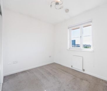 2 bedroom end of terrace house to rent - Photo 6