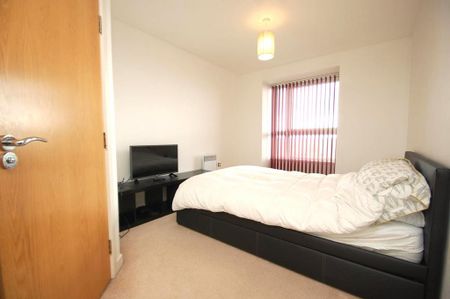 2 bedroom apartment to rent - Photo 2