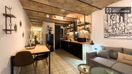 barcelona, Catalonia 08004 - Photo 3