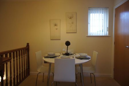 2 bedroom apartment to rent - Photo 3