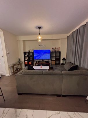 For Lease - 45 Concord Drive, Thorold, Ontario - Photo 1