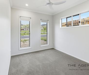 Stylish New Residence in a Prime Norman Gardens Location - Photo 3