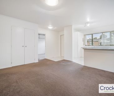 Charming 3-Bedroom Home in Henderson – 30 Kona Crescent - Photo 4