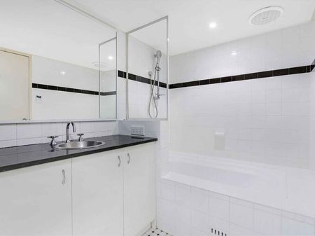 Fantastic Studio Apartment - Photo 4