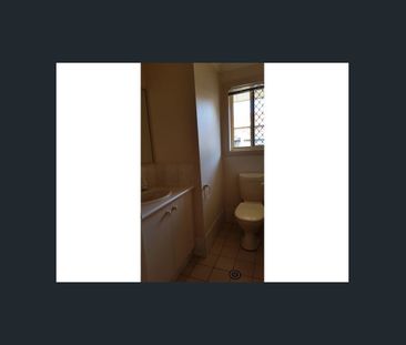 Family home in great location and a cul de sac. - Photo 2