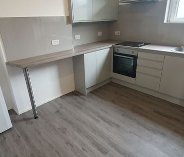 Flat 4, 20 Mundy Place, Cathays, Cardiff, CF24 4BZ - Photo 3