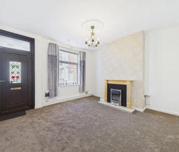 2 bedroom terraced house to rent - Photo 4