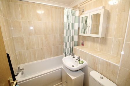 Claremont Heights, Colchester - Photo 5