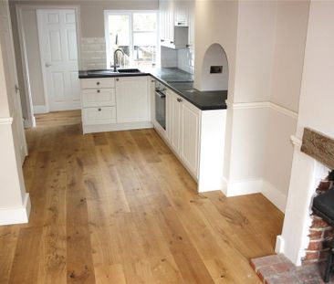 2 bedroom terraced house to rent - Photo 5