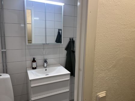 Järfälla - 1rok - tillsv - 9.775kr/mån - Photo 4