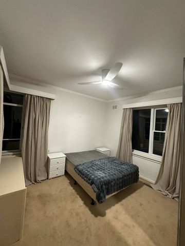 Moorabbin - Photo 2