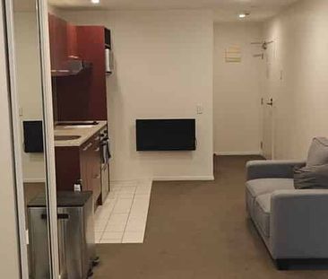 Cosy Furnished Studio with Sky Tower Views - Photo 1