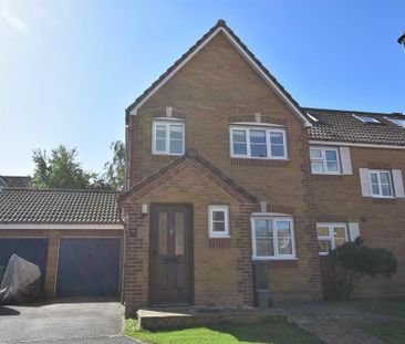 3 bedroom semi-detached house to rent - Photo 5