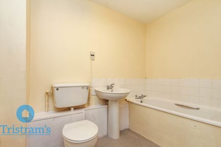 1 bed Flat for Rent - Photo 2