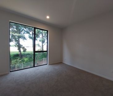 3 Bdrm Townhouse with car park - Photo 5