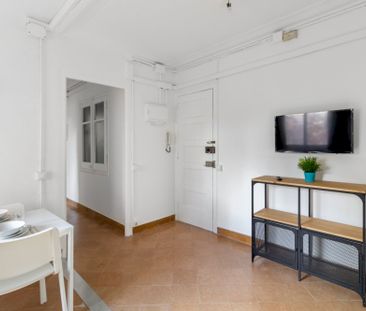 Cosy room in Valencia street - Photo 1